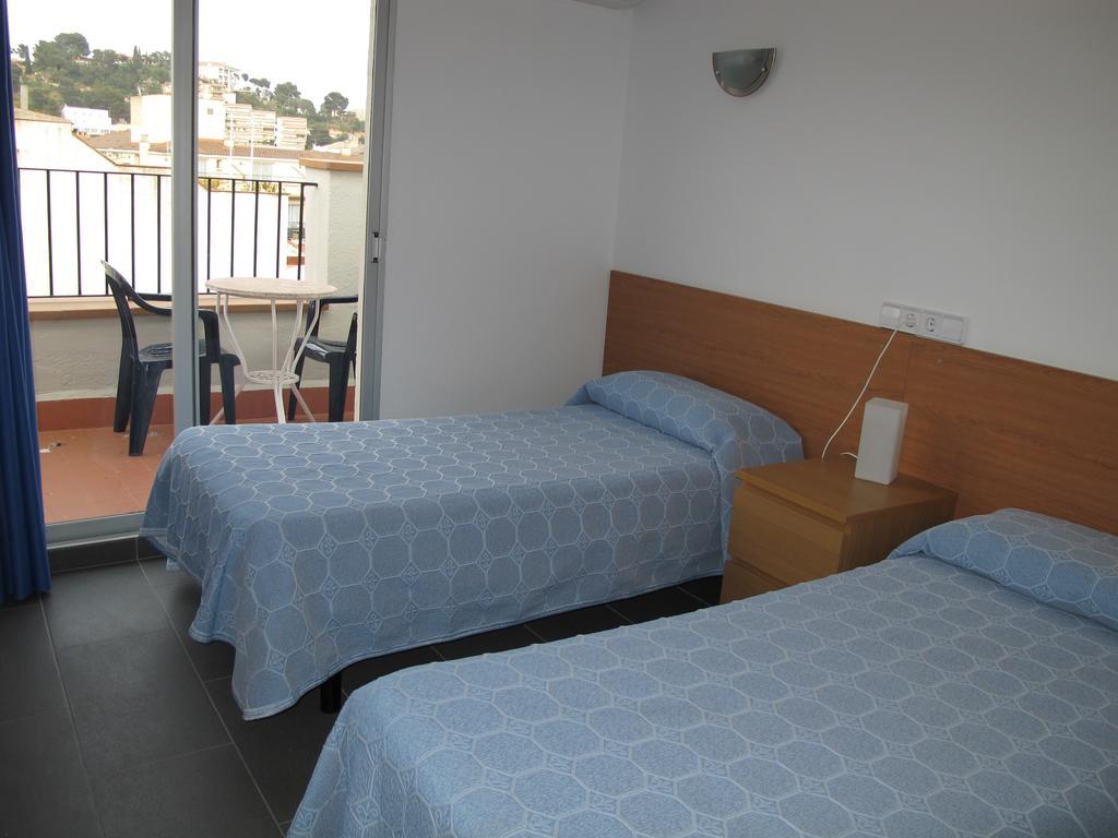 Hostal L'Alba Tossa de Mar Exterior photo