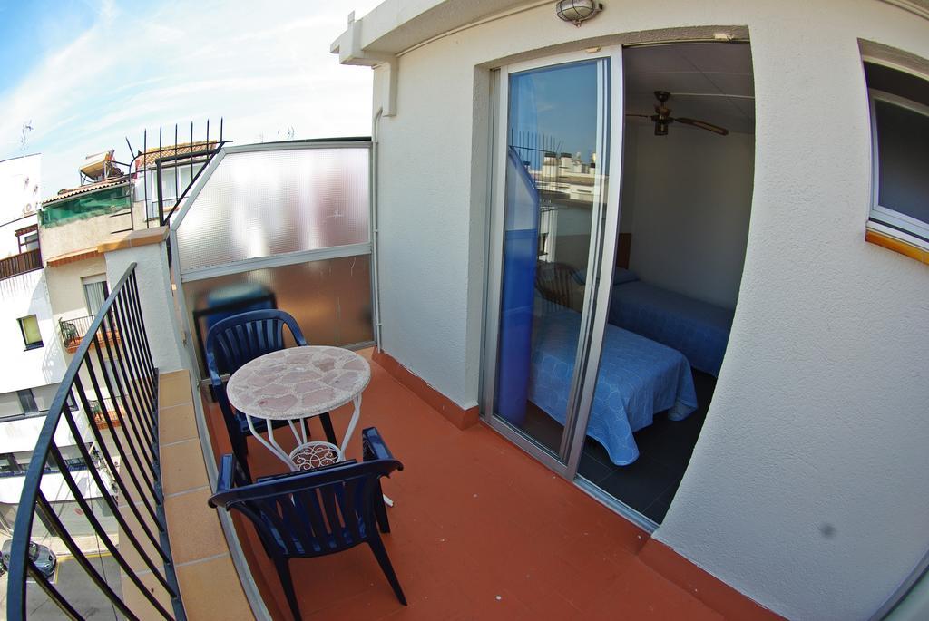 Hostal L'Alba Tossa de Mar Room photo
