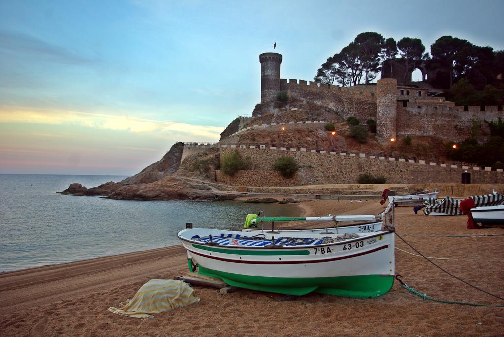 Hostal L'Alba Tossa de Mar Exterior photo